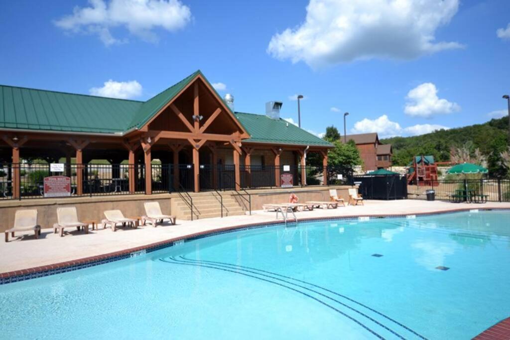 Couples Condo Retreat Overlooking Golf Course Branson West Luaran gambar