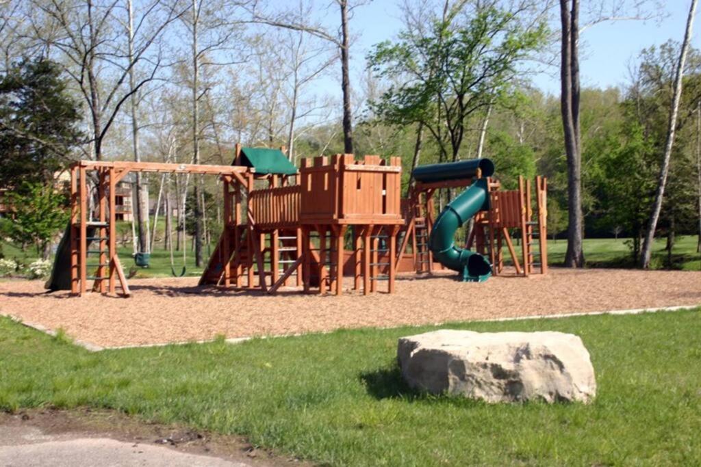 Couples Condo Retreat Overlooking Golf Course Branson West Luaran gambar