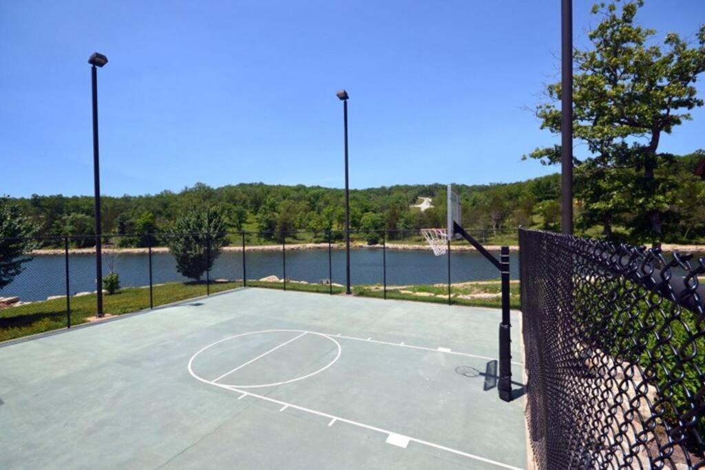 Couples Condo Retreat Overlooking Golf Course Branson West Luaran gambar