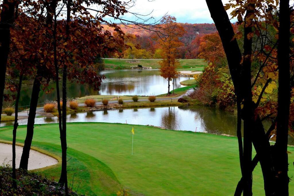 Couples Condo Retreat Overlooking Golf Course Branson West Luaran gambar